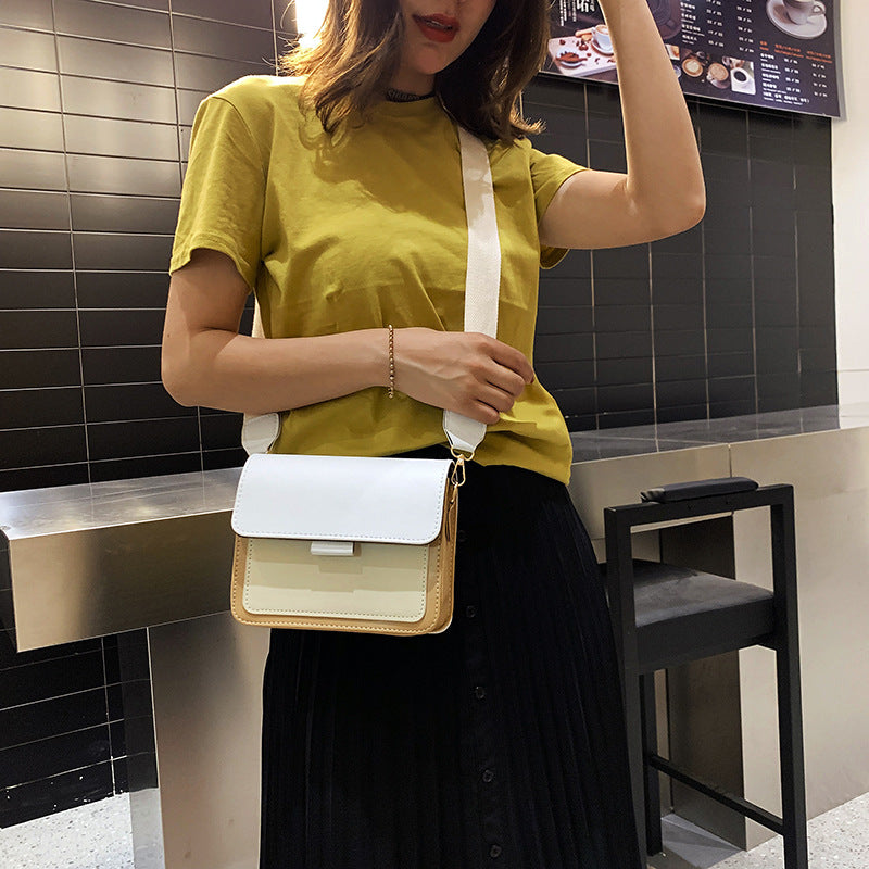 Mini kabelka s francouzskou strukturou od Naomie 