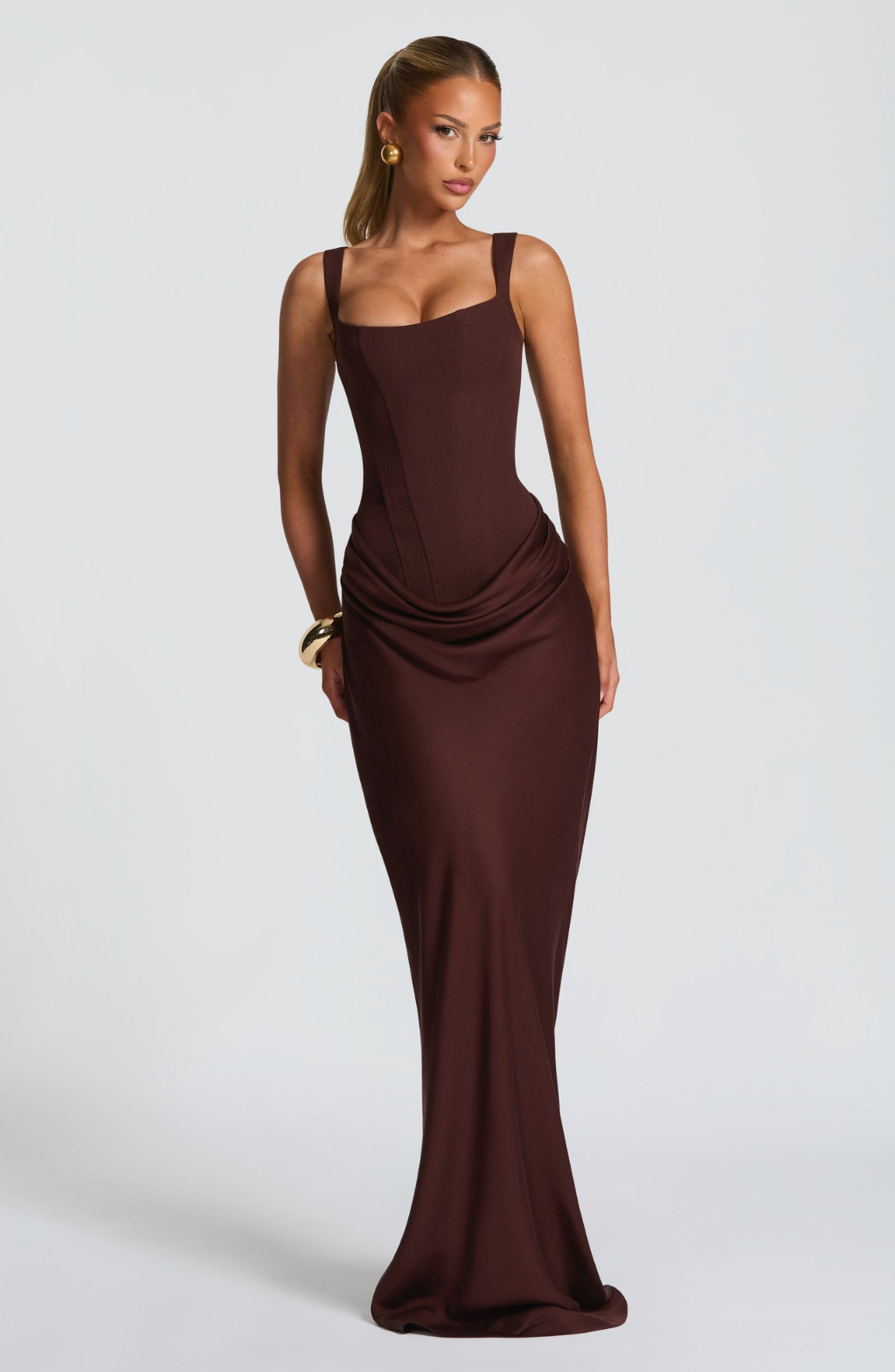 Naoomie| Hourglass Maxi