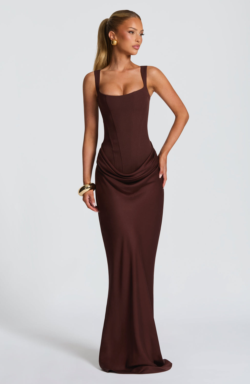 Naoomie| Hourglass Maxi