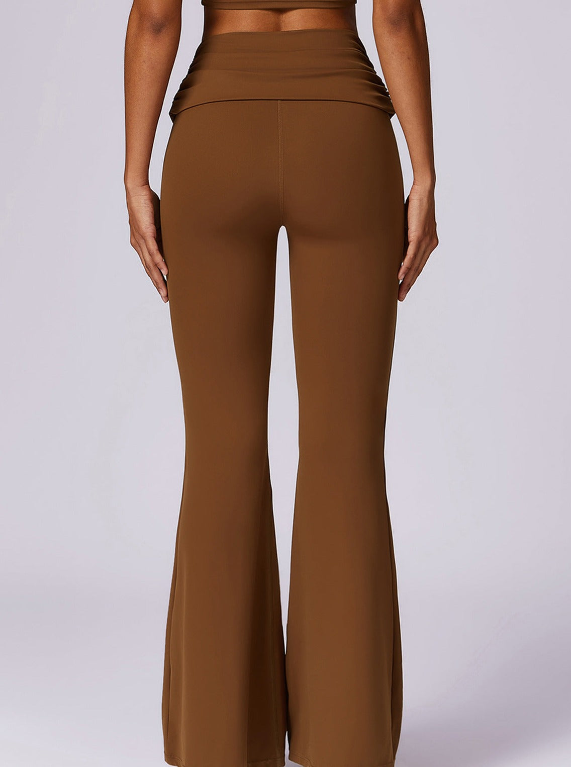 Hochtaillierte Schlaghose v Mokka-Braun