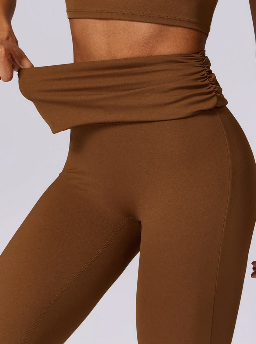 Hochtaillierte Schlaghose v Mokka-Braun