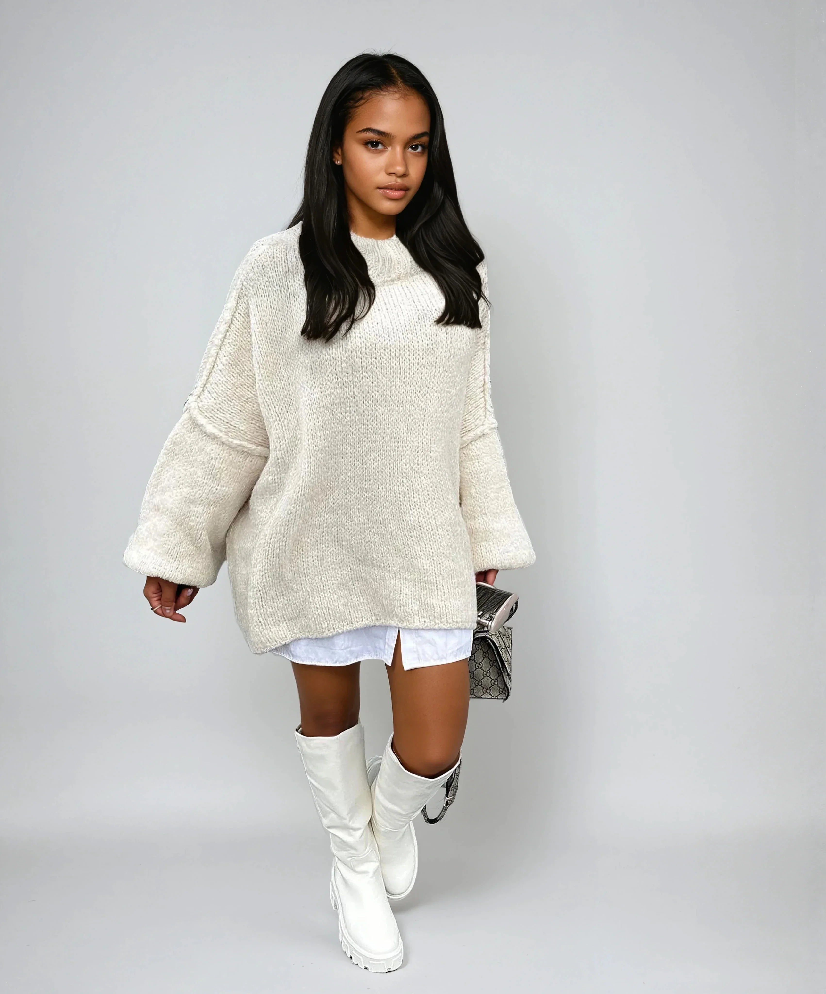 Lira | Nadměrný svetr