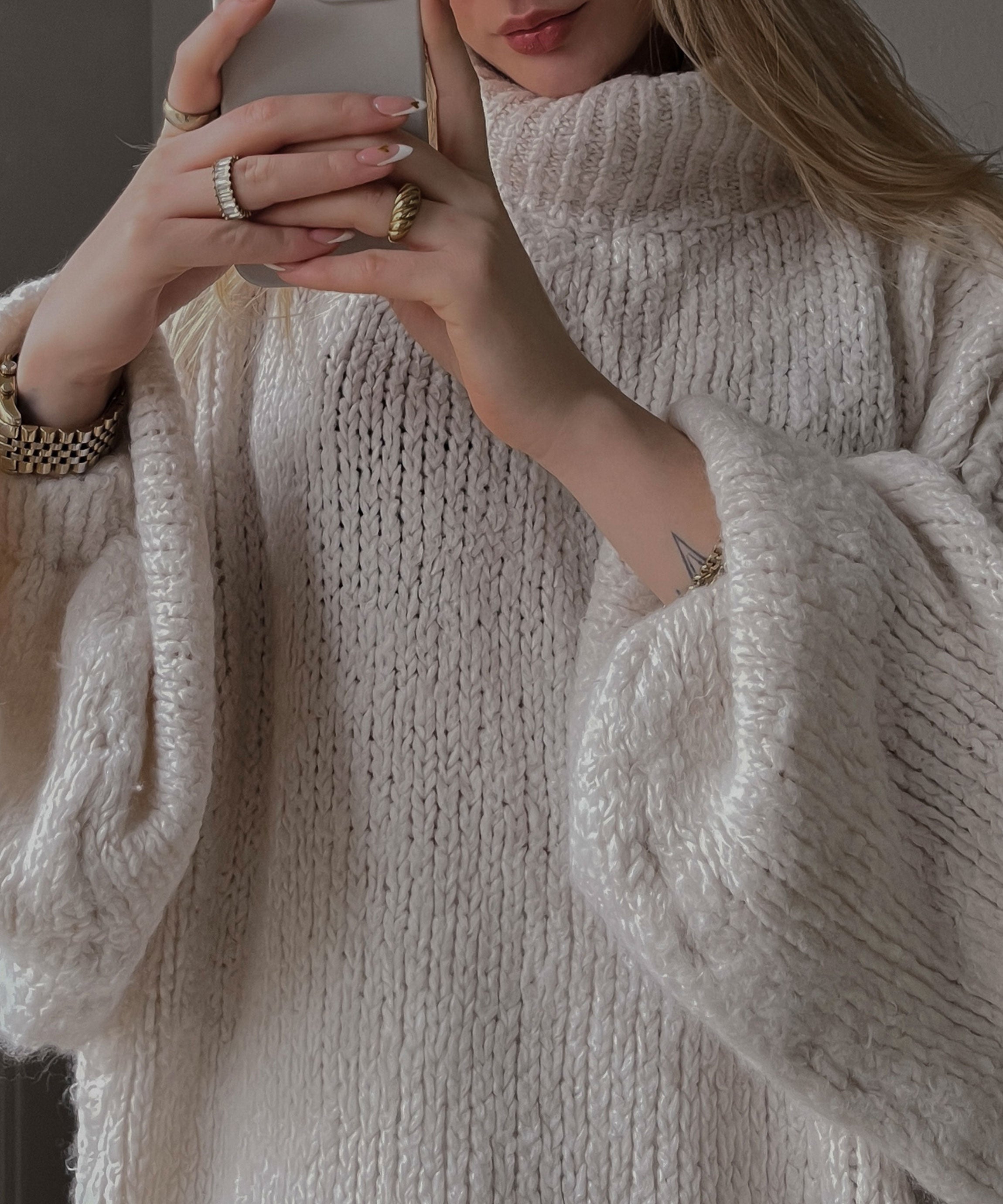 Lira | Nadměrný svetr