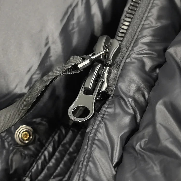 Dlouhá prošívaná zimní bunda | S kapucí a zipem 