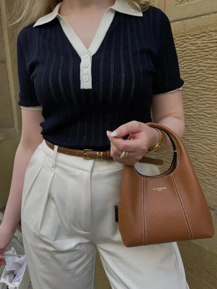 Klasický kontrastní pletený polo top s límcem