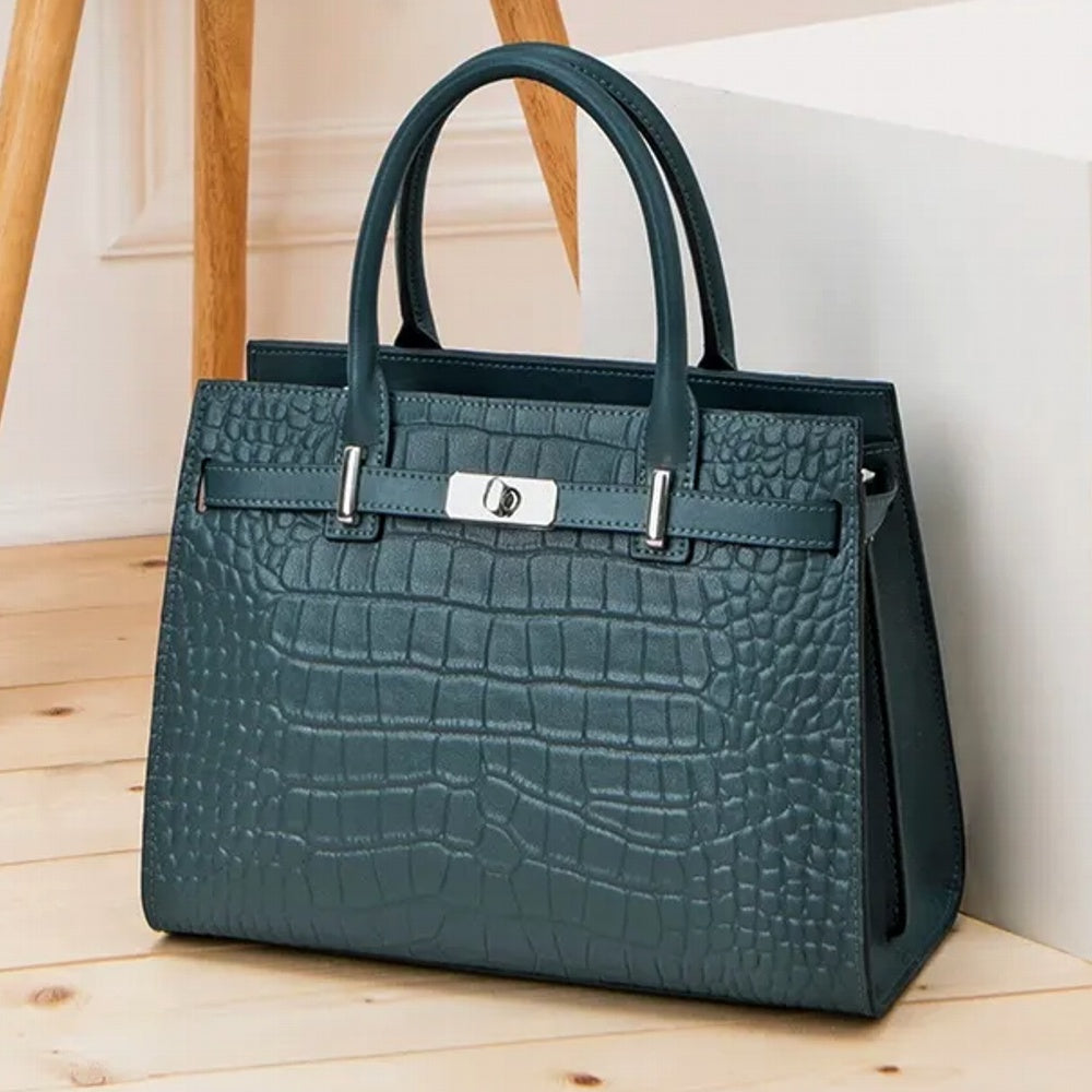 Dámská kabelka z pravé kůže