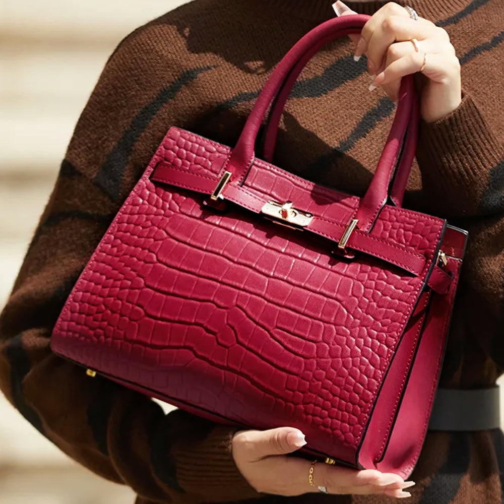 Dámská kabelka z pravé kůže