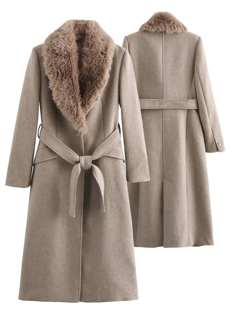 Dámský teplý kabát s kožešinovým límcem